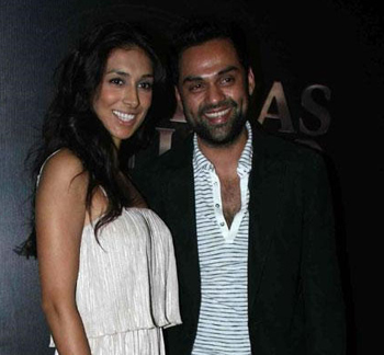 Abhay Deol to help girlfriend Preeti Desai resurrect her Bollywood career